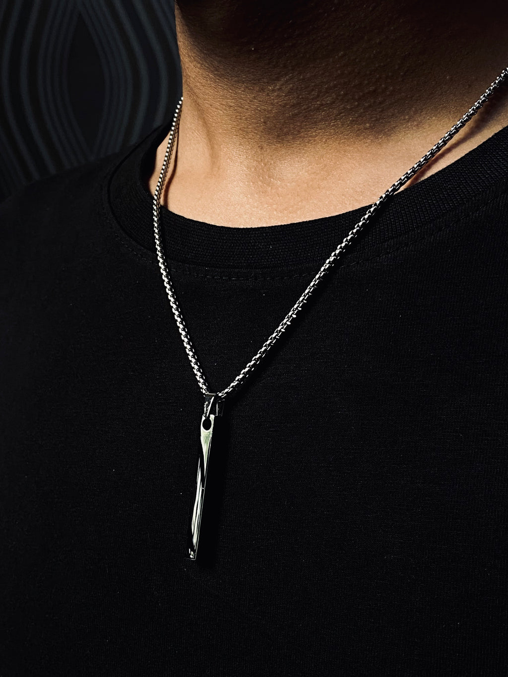IRON BAR PENDANT