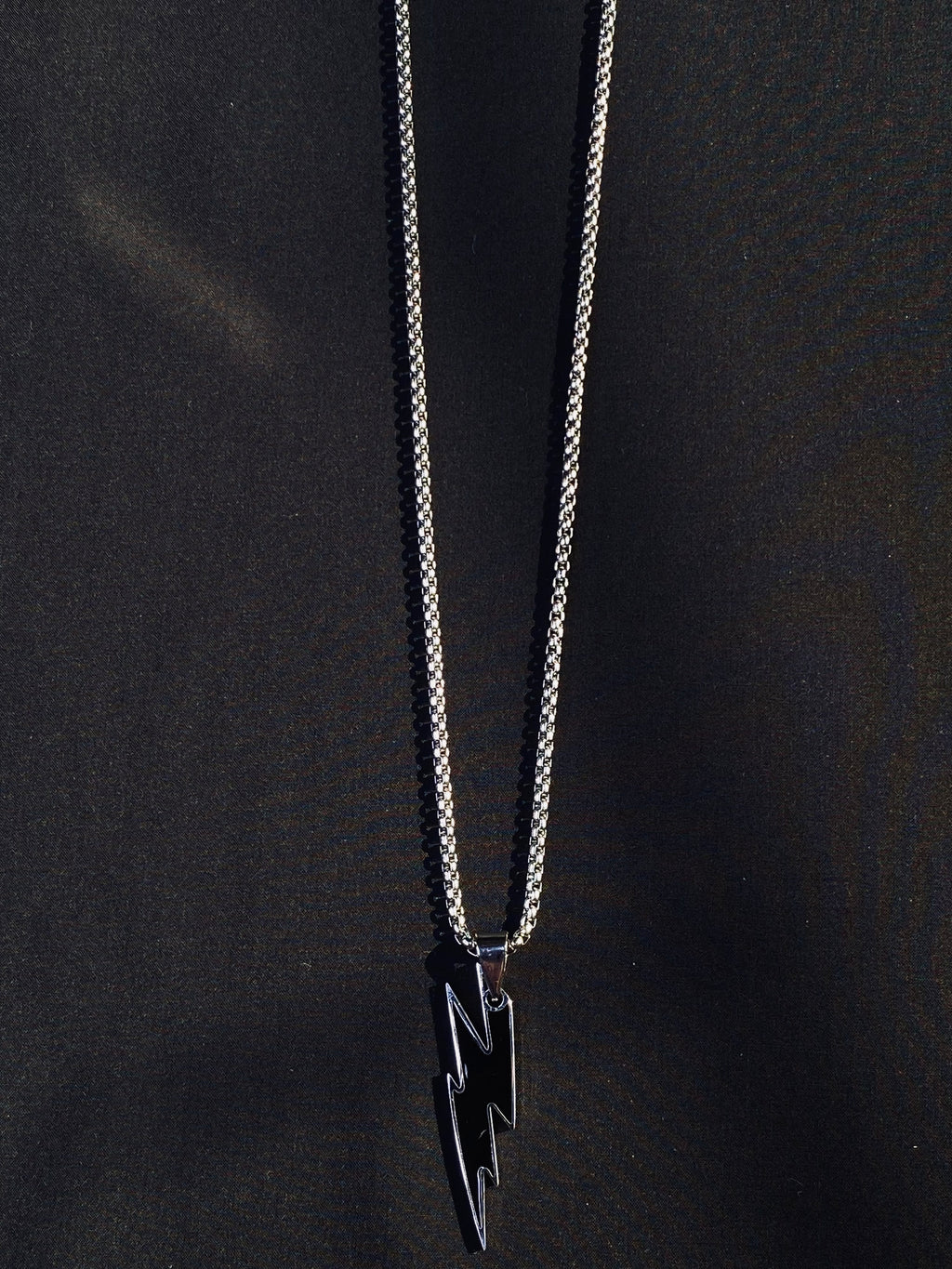 STORM FANG PENDANT