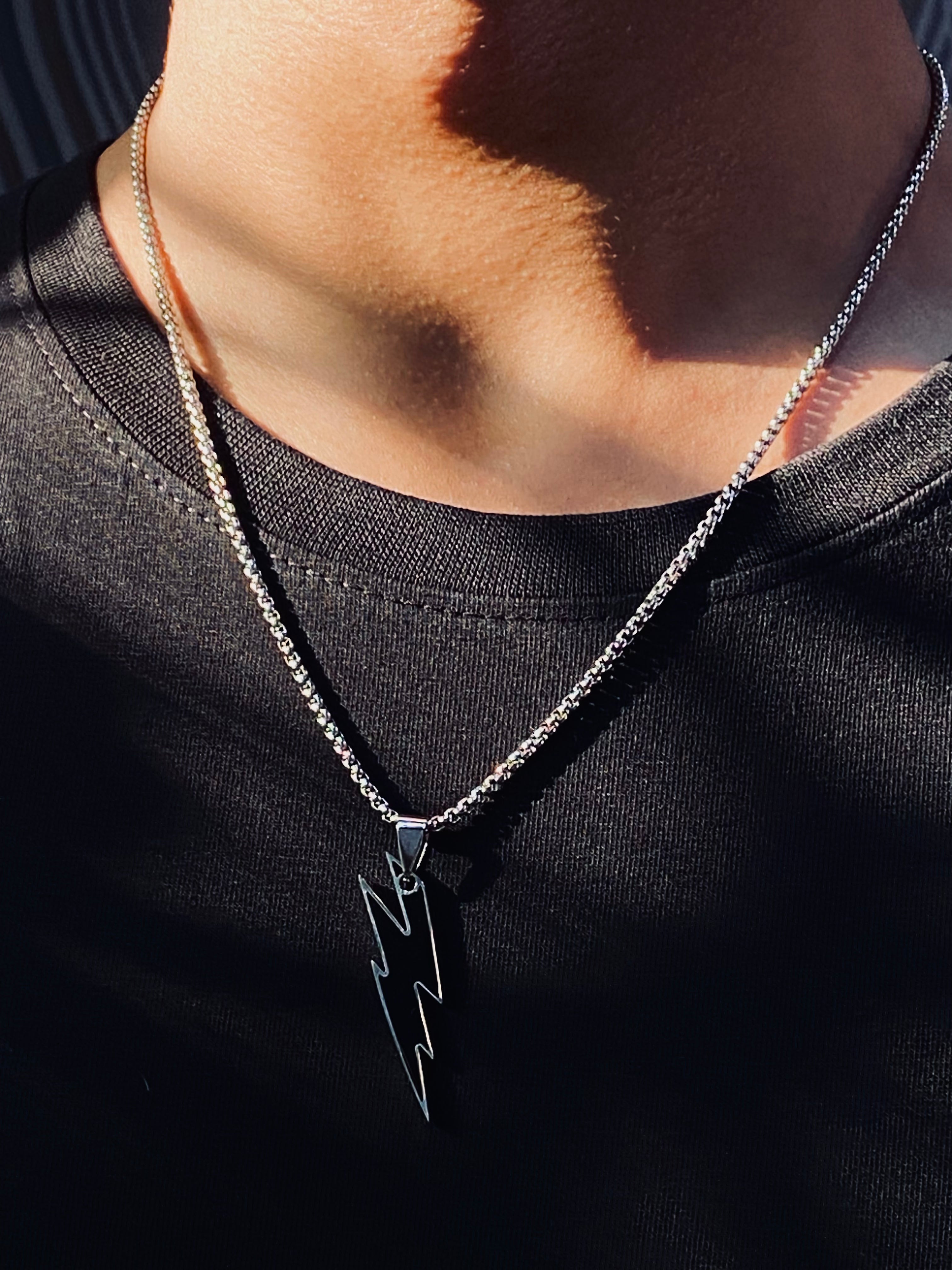 STORM FANG PENDANT