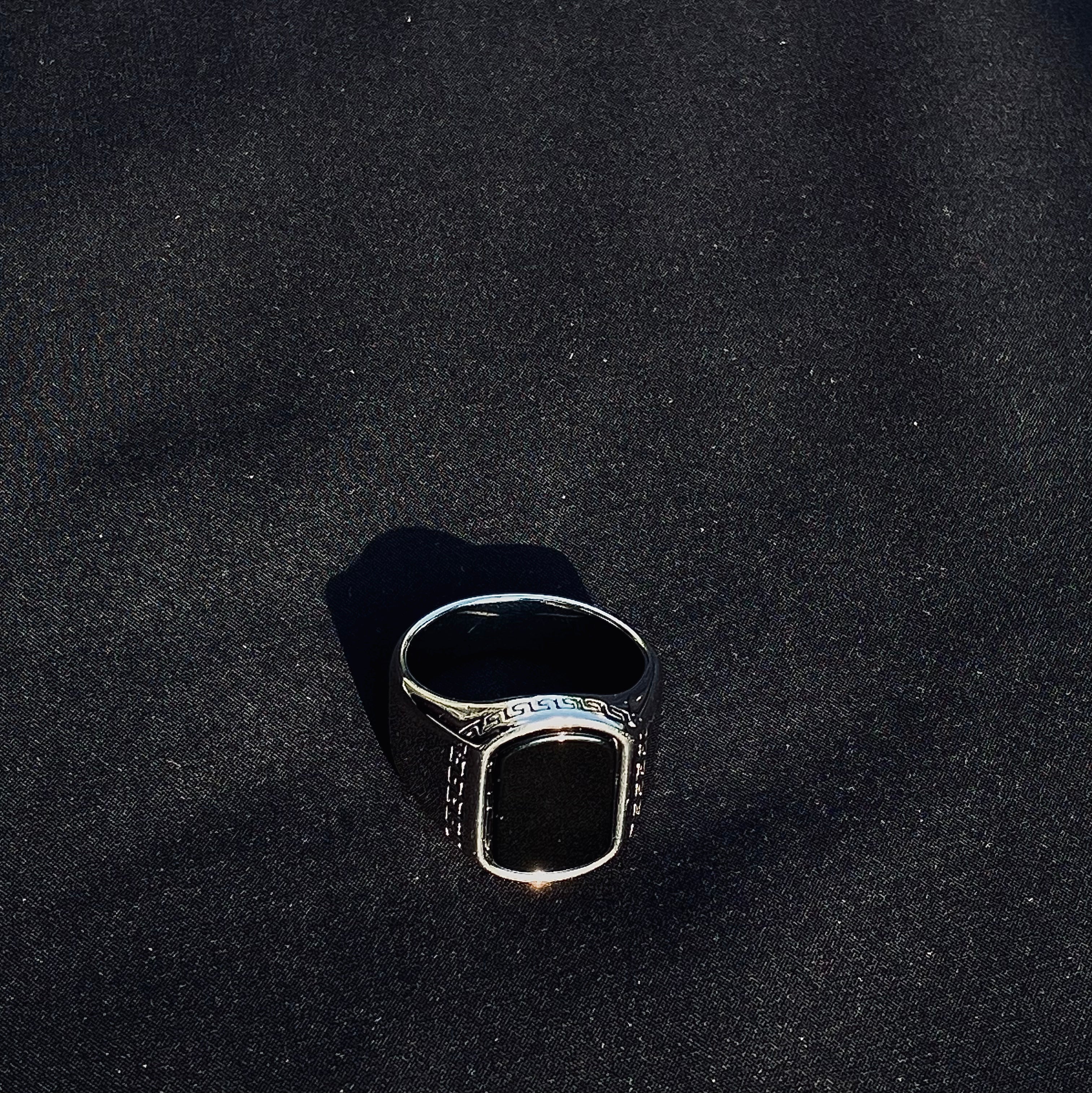 SHADOW ONYX RING