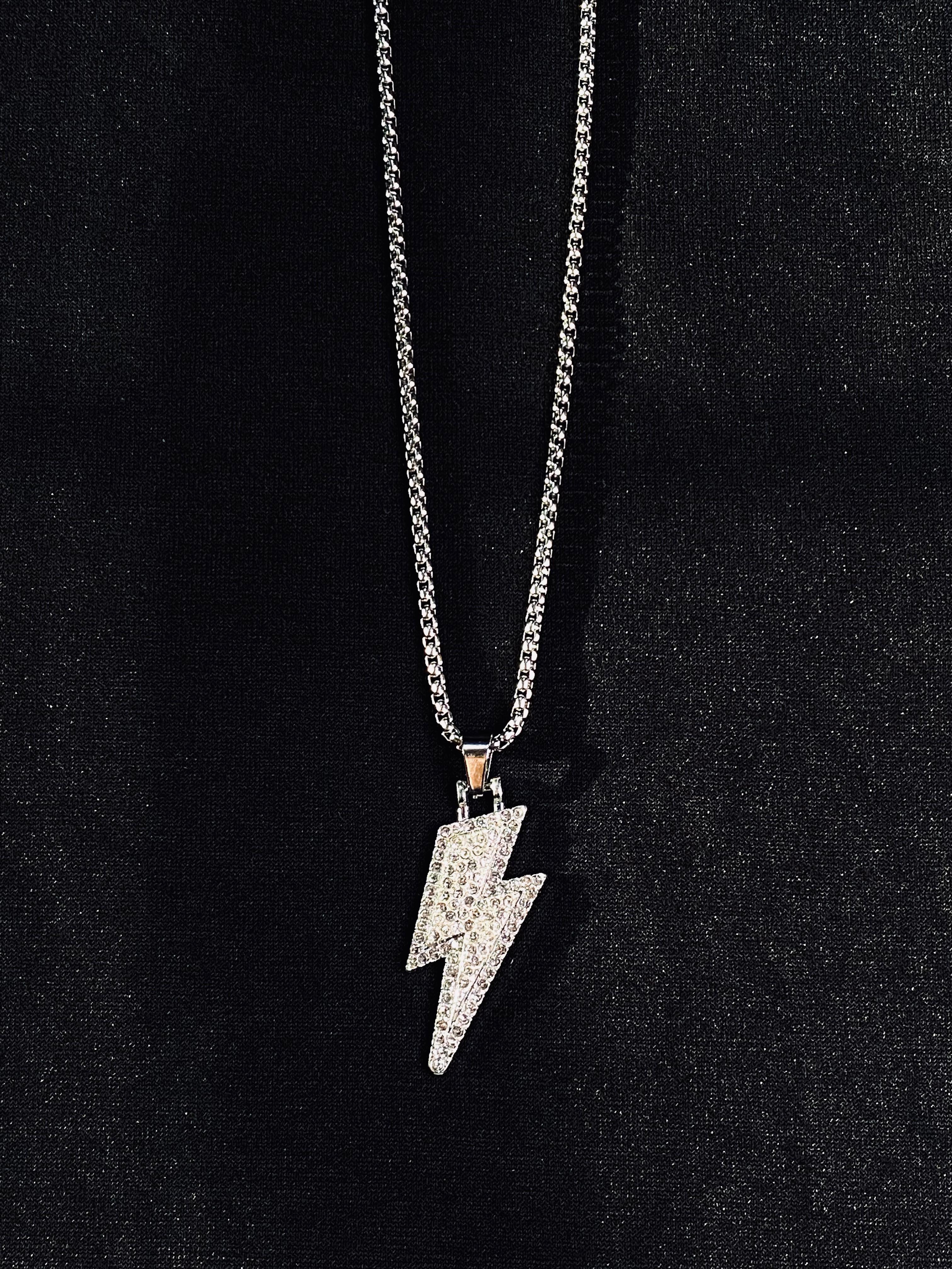 THUNDER STRIKE PENDANT