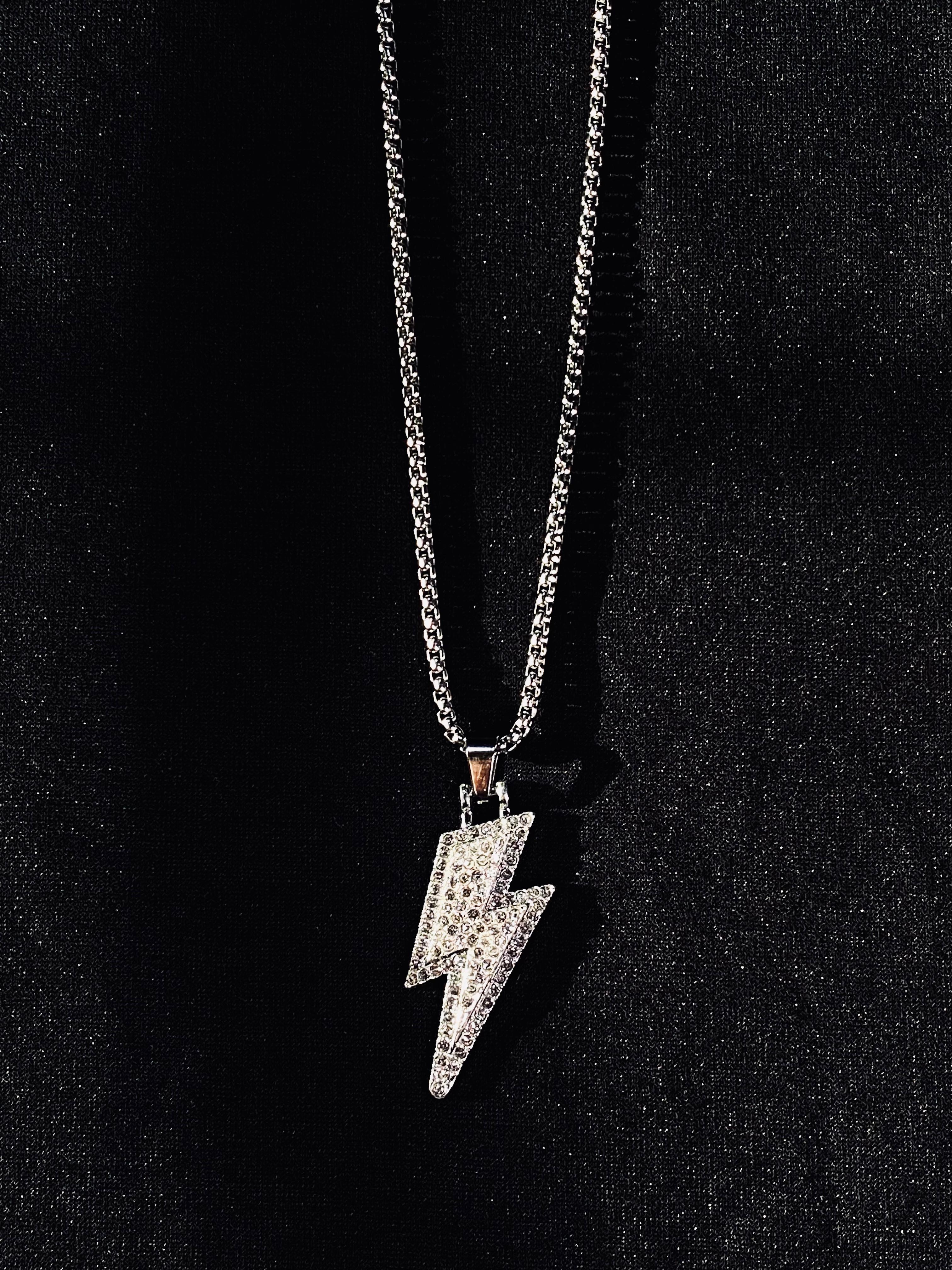 THUNDER STRIKE PENDANT